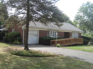 7 Locust Grove Dr, Clark, NJ 07066