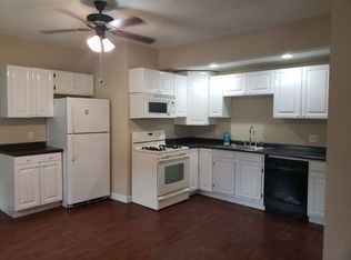 820 Douglas St #1, Bloomington, IL