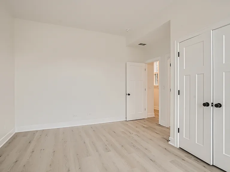 3509 N Sheffield Ave #2 — Photo 6