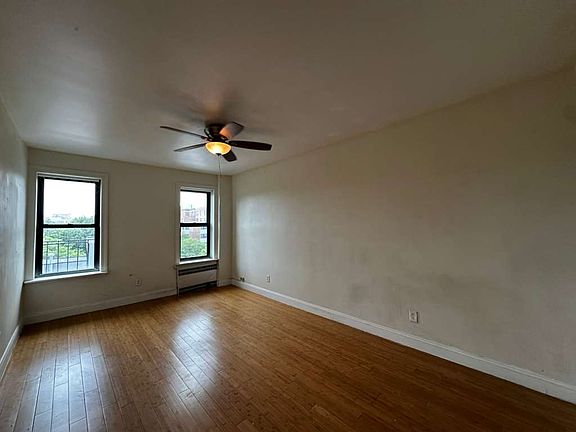 3rd image of 80 Woodruff Ave APT 6D