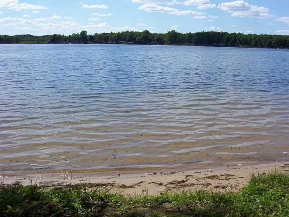 3rd image of 15800 Pretty Lake Dr