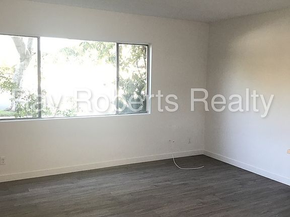 2nd image of 3921 Center St APT K