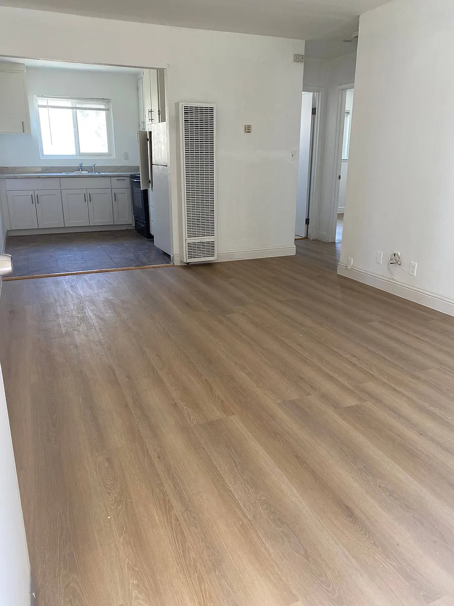 Building Photo - 2710 Kollmar Dr #15