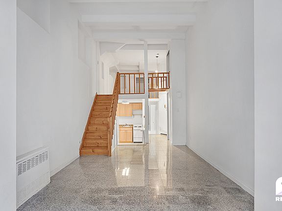 3rd image of 228 E 81st St #1B