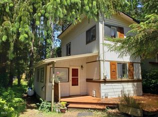 275 NE Alder St, Yachats, OR