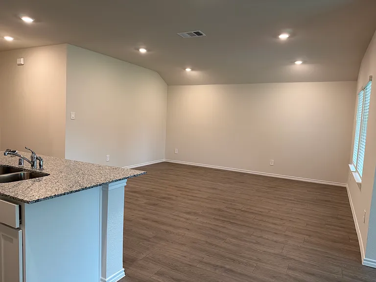 845 Wild Rose Way — Photo 4