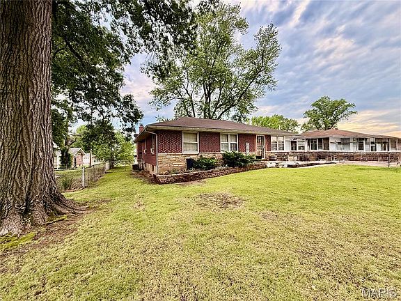 4th image of 1244 Forest Home Dr