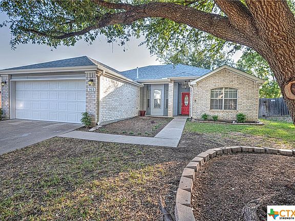 3rd image of 913 Filly Ln