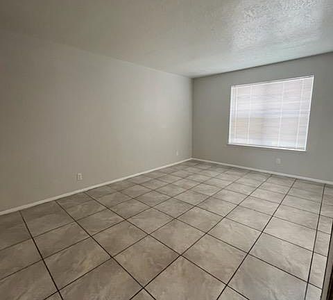 3rd image of 633 Louisiana Blvd SE APT C