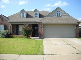 20573 E 45th St S, Broken Arrow, OK 74014