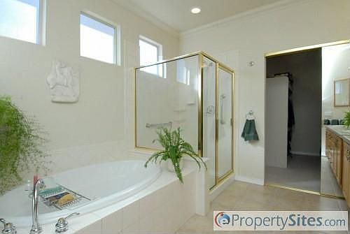 4th image of 7442 S Lewis Ct
