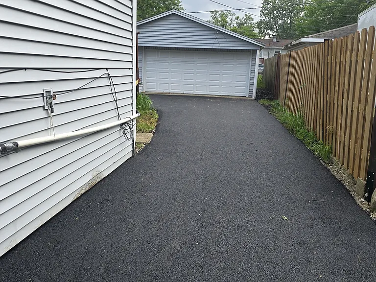 367 Mark Ave — Photo 2