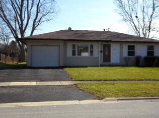 2717 Mohawk Ave, Woodridge, IL