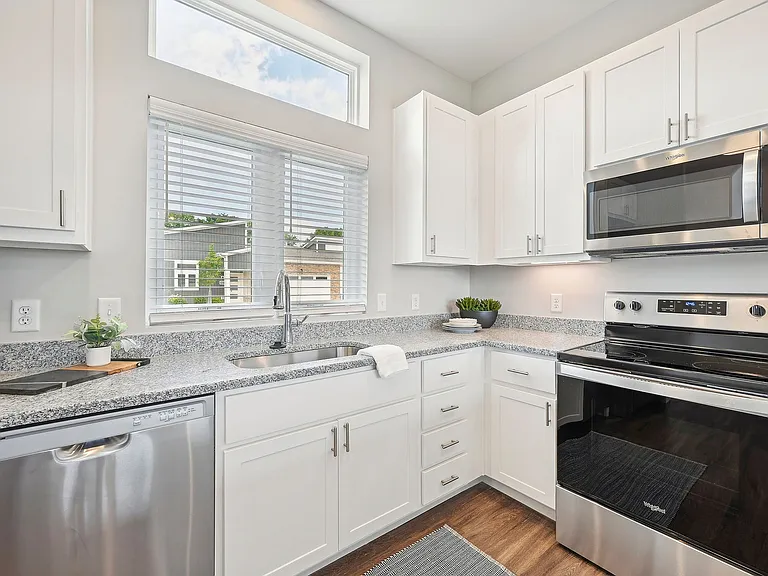 1 Bedroom | Kitchen