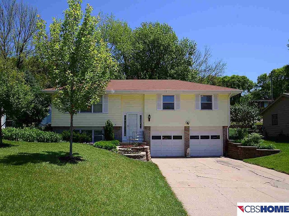 1st image of 2635 N 98th St
