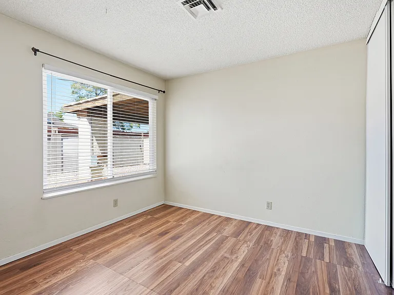 3971 Spring Leaf Dr — Photo 33