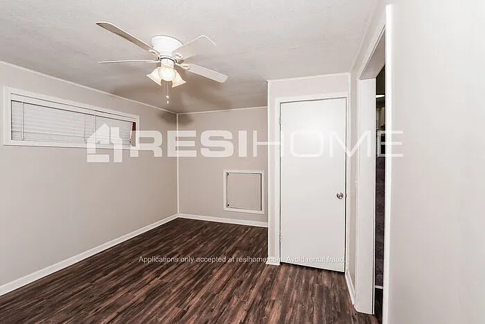 5253 Goldmar Dr — Photo 15