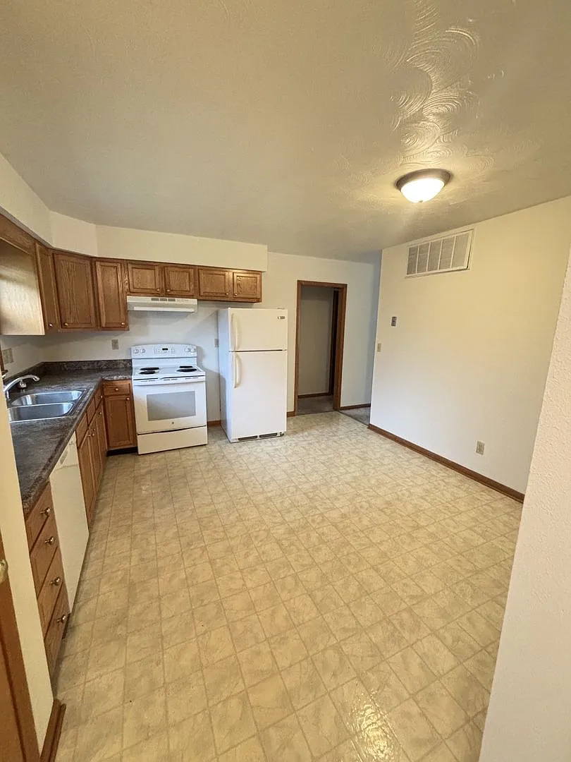 2005 Bruce Dr. Urbana, IL 61801 — Photo 3
