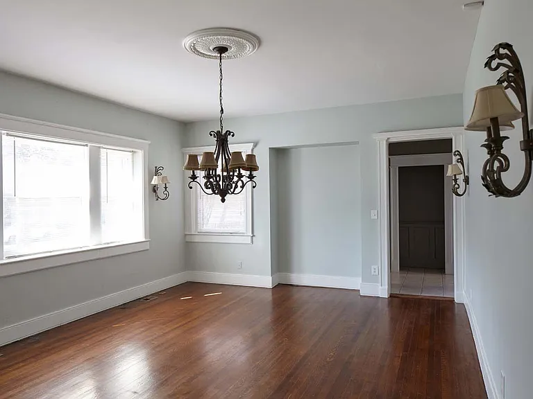 Dining/Living room