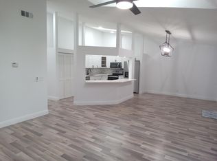 702 Lochwick Ter, Palm Beach Gardens, FL 33418