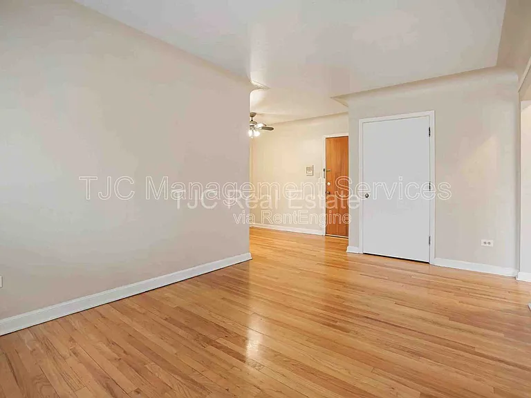 500 N Logan St #12 — Photo 3