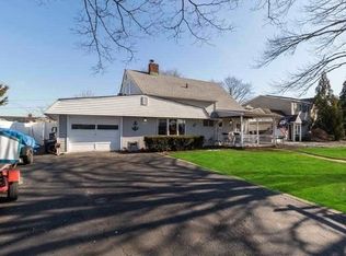 43 Rural Ln, Levittown, NY 11756