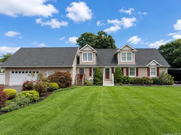 283 William Floyd Parkway, Shirley, NY 11967