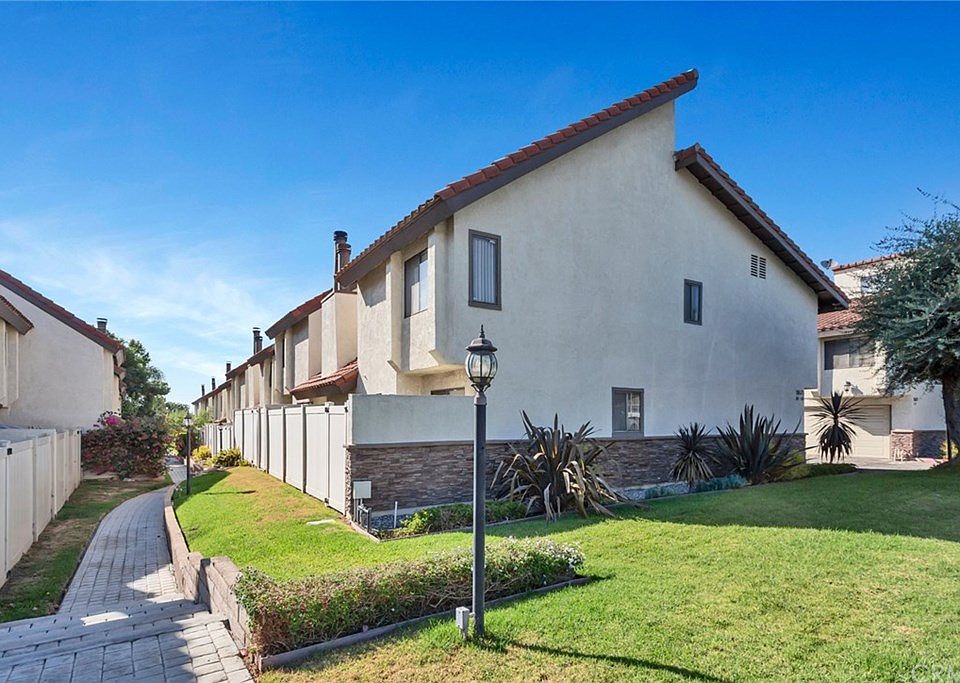 1st image of 5577 Pioneer Blvd APT 12