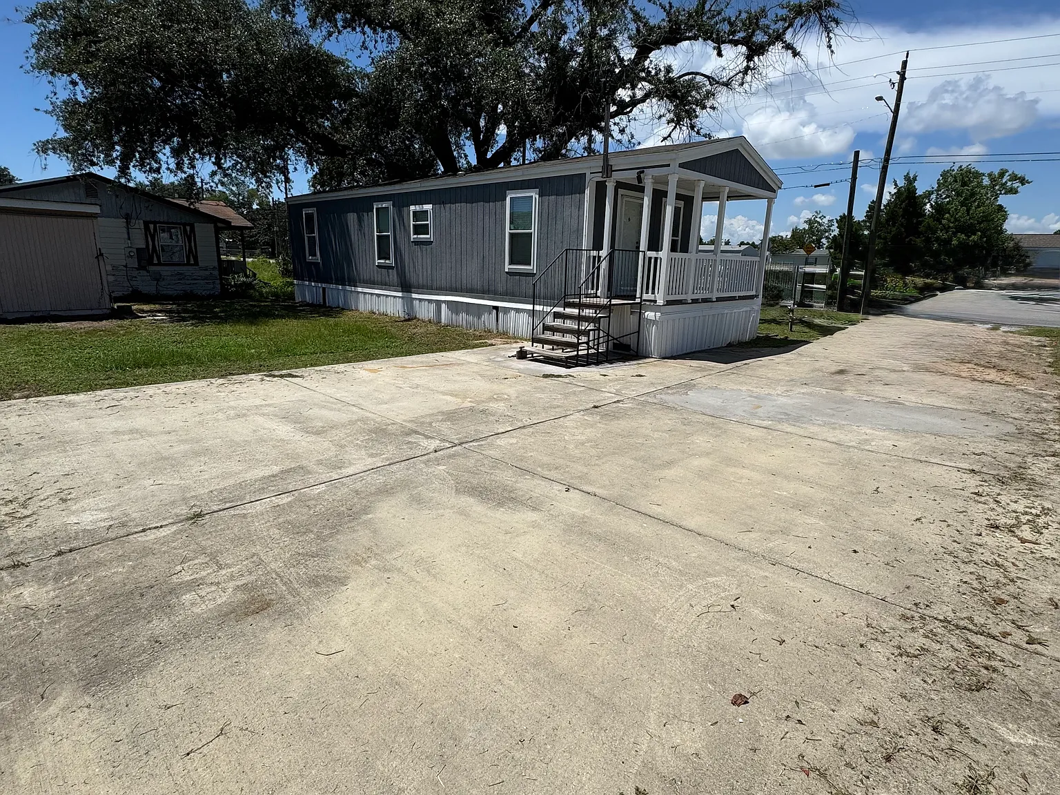 2 bed, 800 sqft, $1,550 — Photo 3