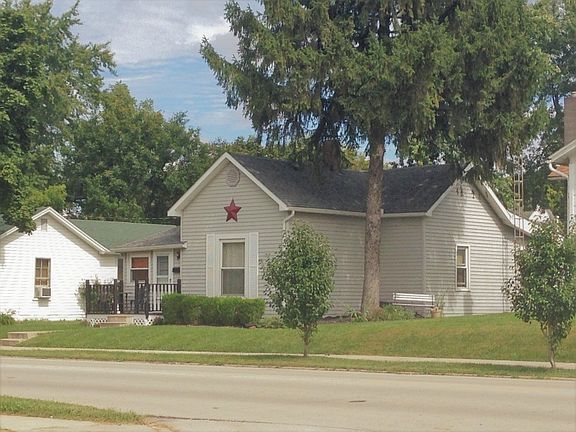 3rd image of 669 Sweitzer St