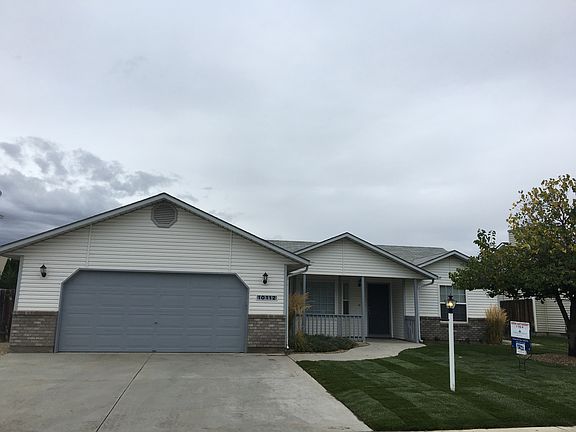 Brand new front lawn!