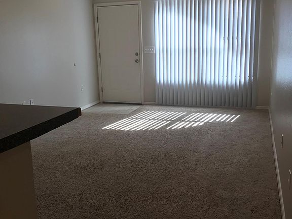 3rd image of 1829 N Dr Mlk Jr Blvd APT B