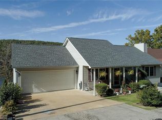 1541 Lake Shore Dr, Owensville, MO
