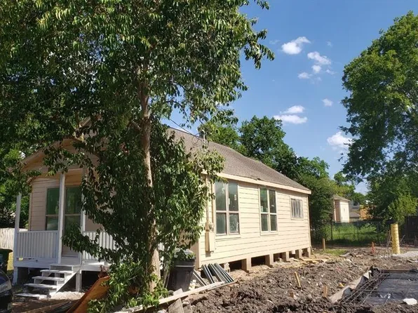 814 E 39th St, Houston, TX 77022