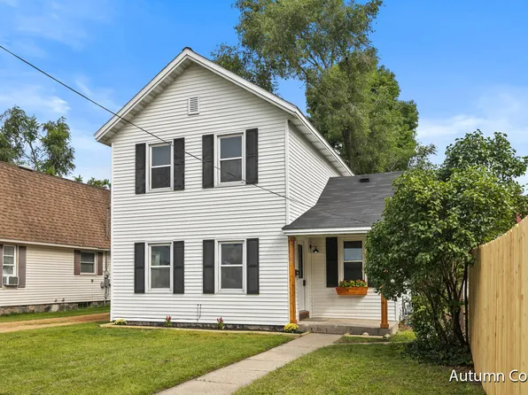 302 W Charles St, Greenville, MI 48838