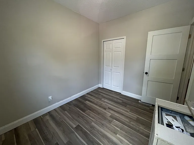 2720 Dupont Ave S #1 — Photo 11