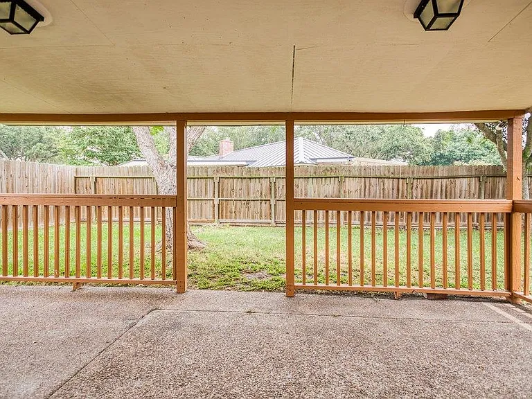 2322 Willow Dr — Photo 22