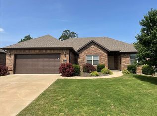 510 Lancaster Rd, Centerton, AR 72719