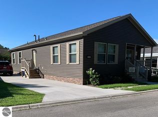 830 Woodcreek Blvd, Traverse City, MI 49686