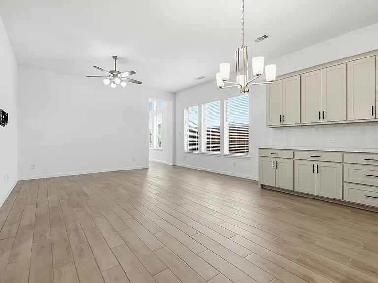 3101 Bell Flower Dr — Photo 11