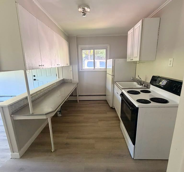 1st image of 127 Glenerie Blvd #1