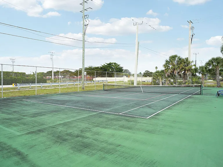 13679 Date Palm Ct #B — Photo 38