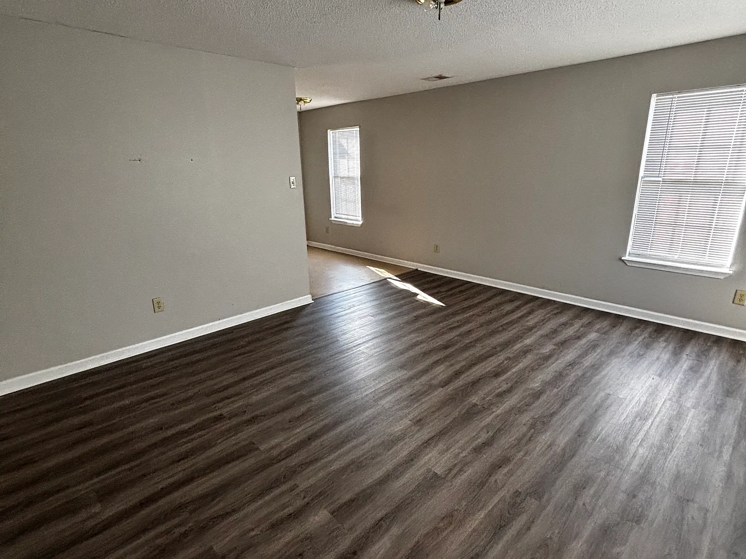 2 bed, 864 sqft, $850 — Photo 3