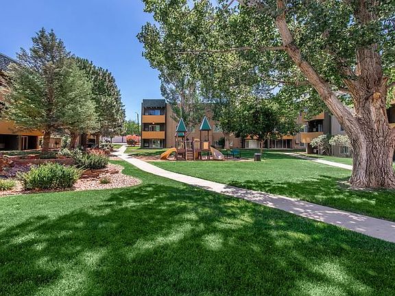 4th image of 1005 Ruppel St #207