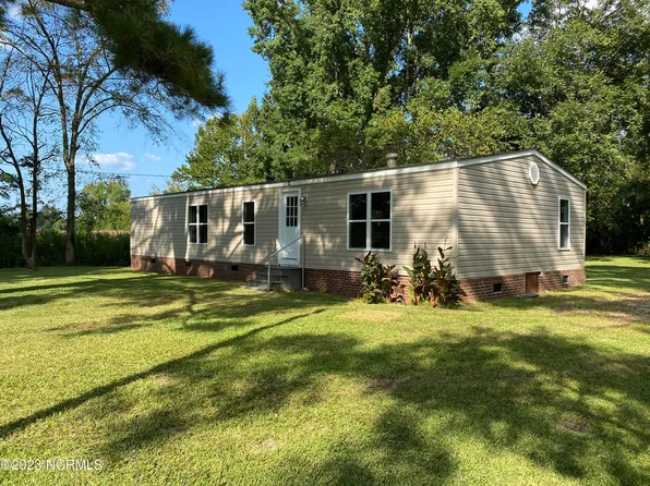 12 Castle Farms Road, Castle Hayne, NC 28429