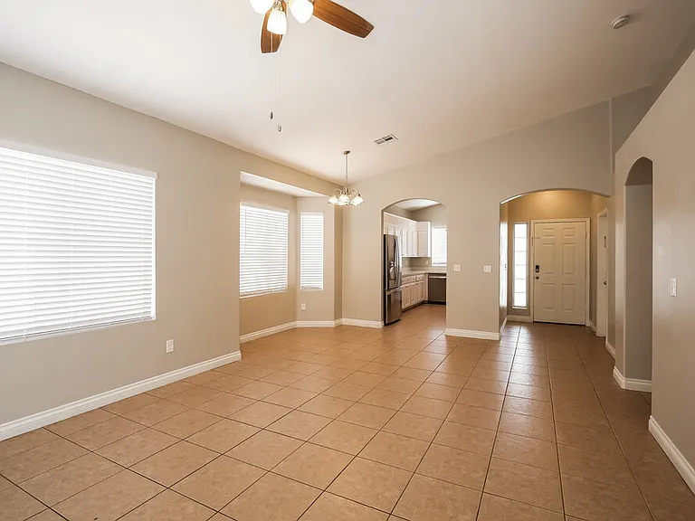 1536 Knoll Heights Ct — Photo 4