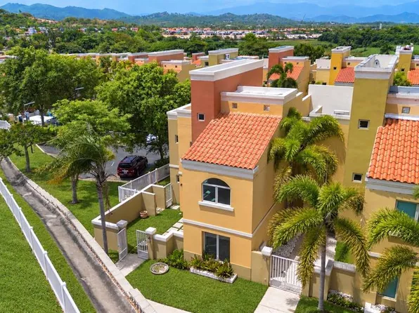 90 CANDELERO DRIVE #49, HUMACAO, PR 00791