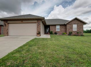 4327 W Nicholas St, Springfield, MO 65802