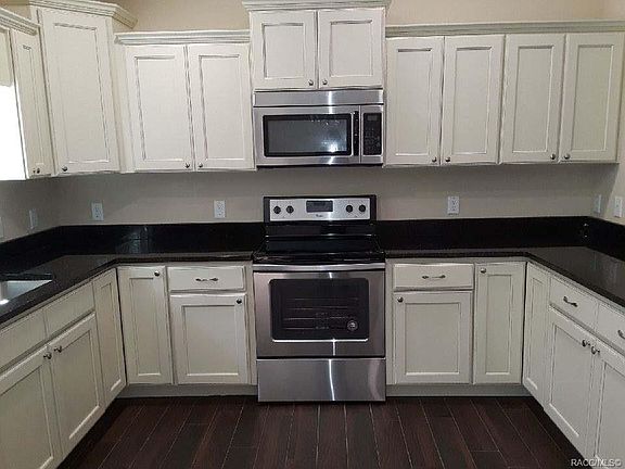5th image of 8034 N Creek Way