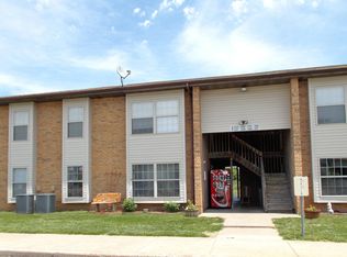 308 Fairway Dr, Monett, MO 65708